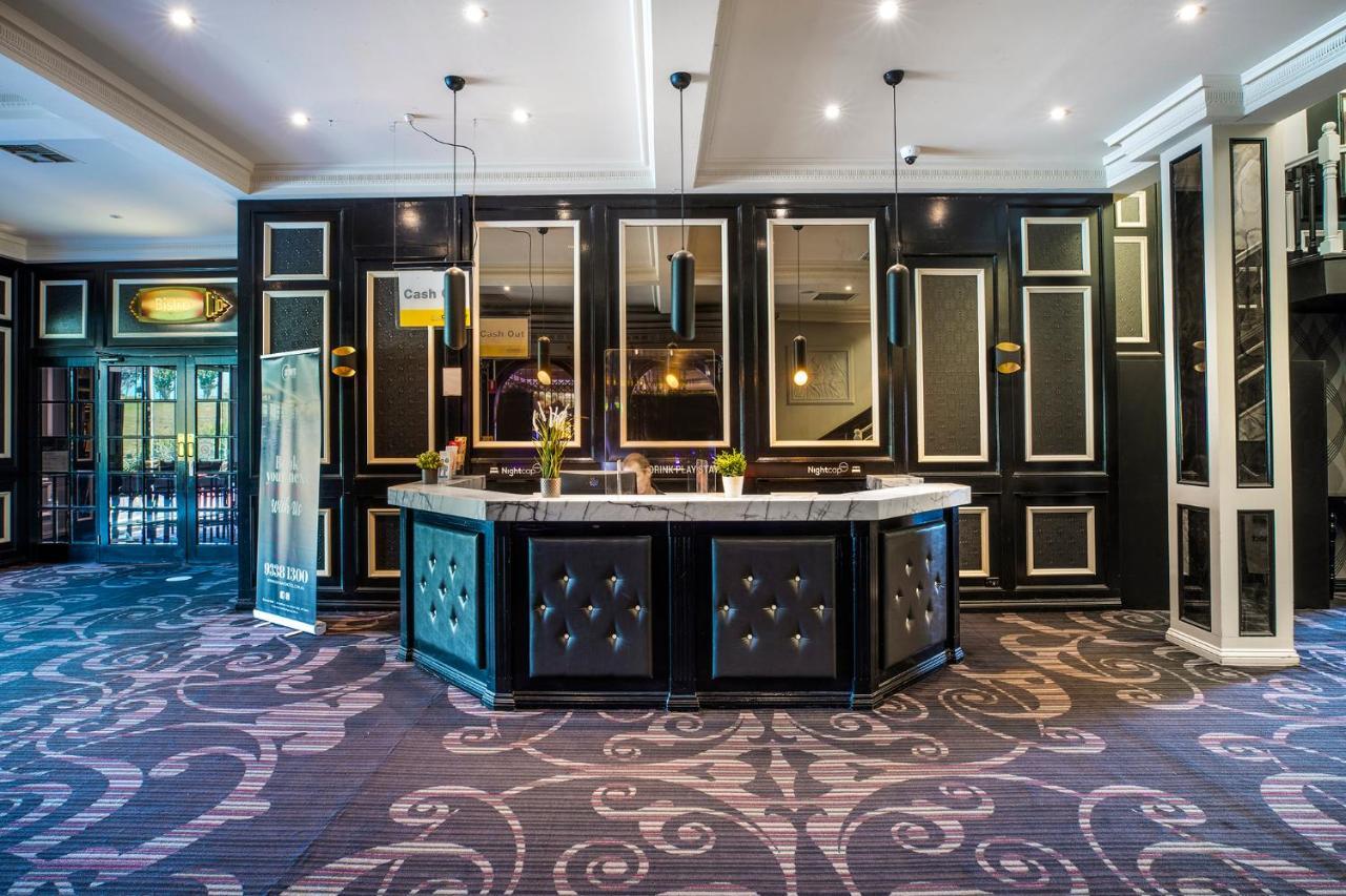 Nightcap At Skyways Hotel Melbourne Exterior foto